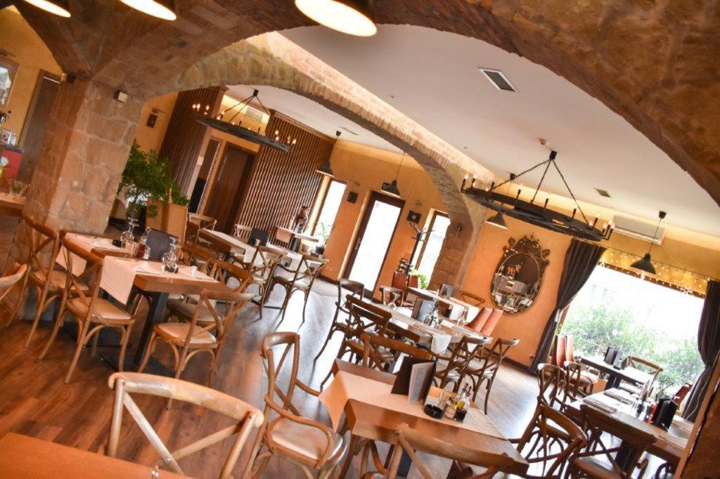 Garni Hotel Chicha - Winery Skrbic Belgrad Dış mekan fotoğraf