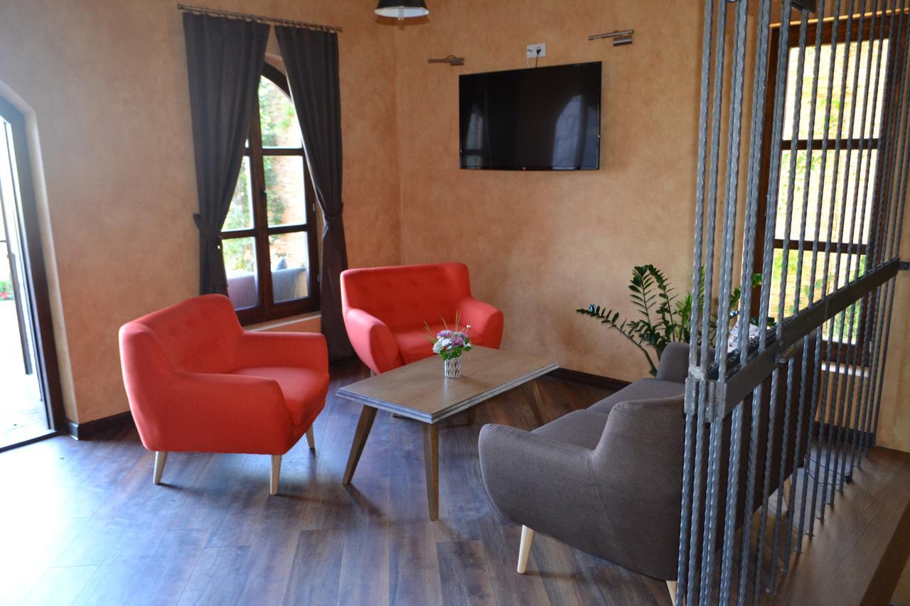 Garni Hotel Chicha - Winery Skrbic Belgrad Dış mekan fotoğraf